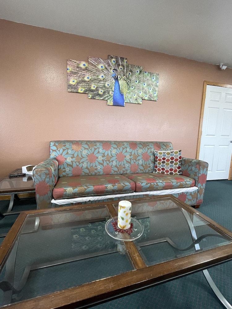 Sallisaw Inn - photo 3
