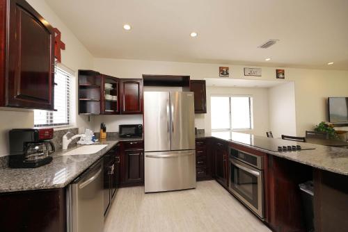 Sandpiper Cove 2142 Destin 3 Br Condo — 4-Star Luxury Hotel in Destin, United States