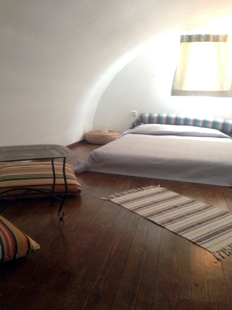Thea Luxury Resort — Fira — photo 4