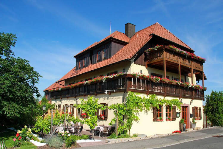 Hotel & Gasthof zum Rödelseer Schwan — hotel in Rodelsee