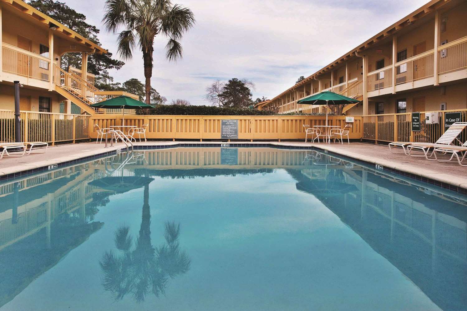 La Quinta Inn Savannah Midtown - photo 19