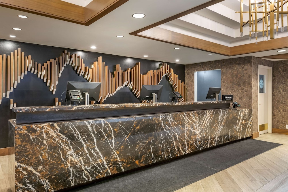 Hilton Vacation Club Tahoe Seasons Lake Tahoe - photo 5