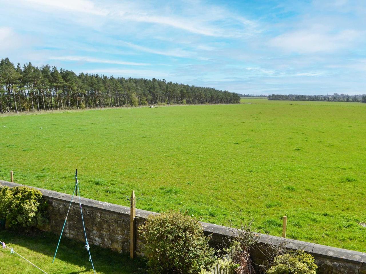 Low Chibburn Farm Cottage — 4-Star Luxury Hotel in Hadston, United Kingdom