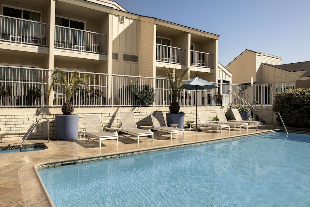 Hilton Garden Inn Marina Del Rey - photo 26