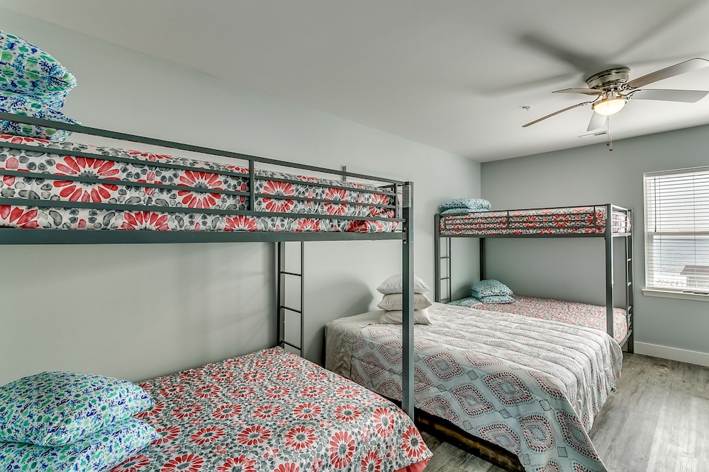 Together Resorts Cherry Grove Resort at 5401 A N Ocean Blvd - photo 13