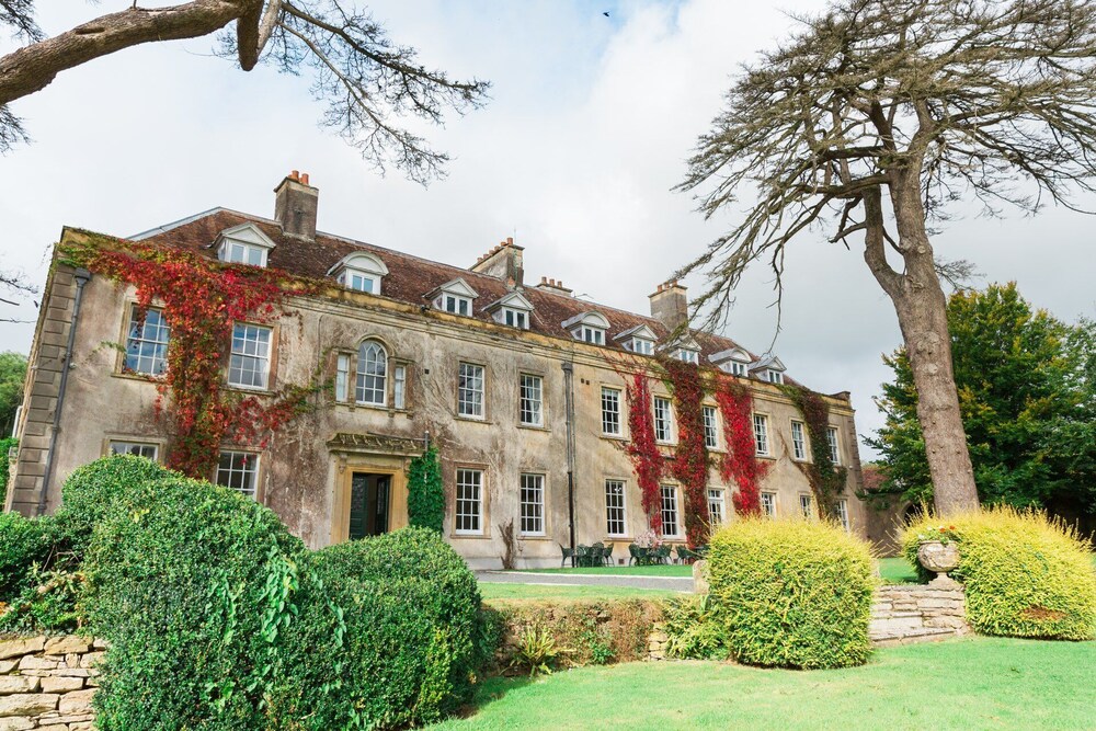 Holbrook Manor & Spa. in Wincanton, United Kingdom