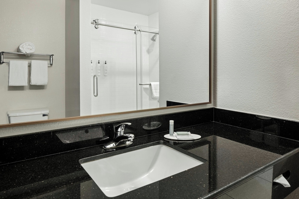 Fairfield Inn & Suites Columbus East - photo 24
