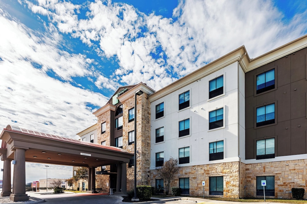 Holiday Inn Express & Suites Del Rio by IHG - photo 74
