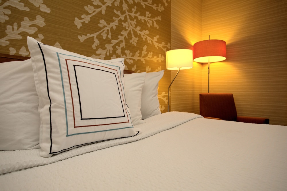 Fairfield Inn & Suites by Marriott Edison South Plainfield - photo 8