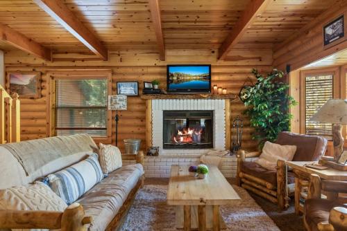 Bear Kub Kabin in Big Bear Lake, United States