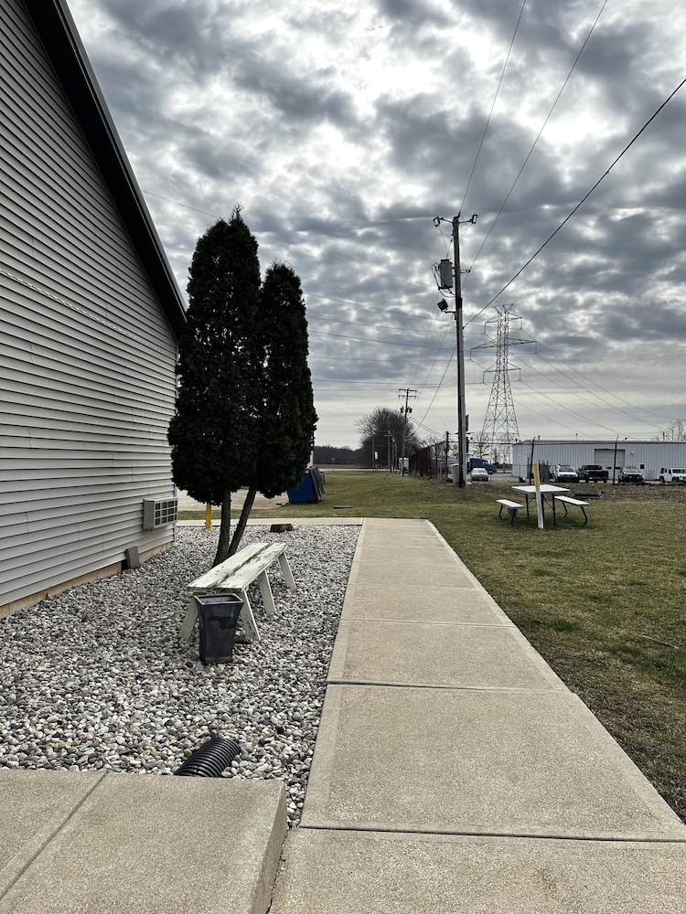 Attica Inn - photo 44