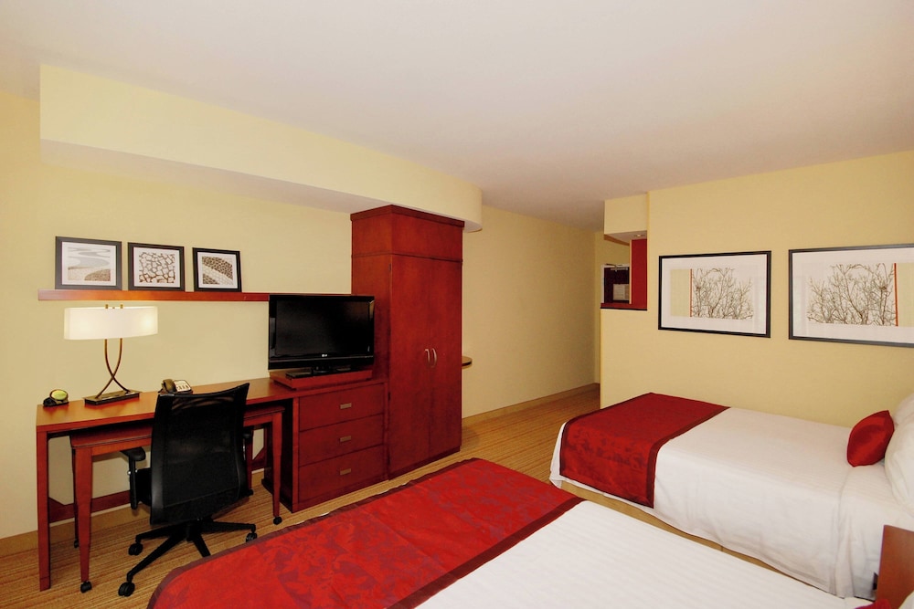 Courtyard Marriott Vicksburg - photo 9