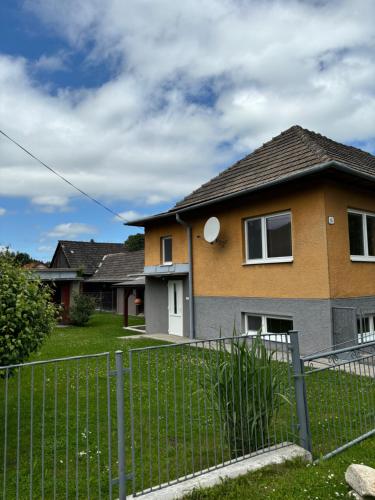 Domček u strýka - last minute hotel in Unknown City