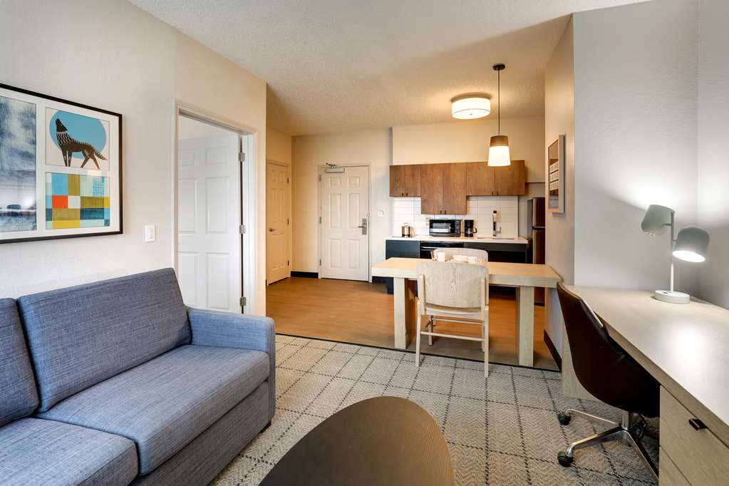 Sonesta Simply Suites Miami Airport Doral - photo 18