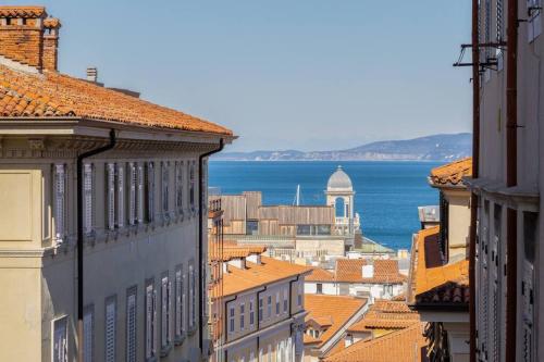 Casa Filò lo scorcio di Trieste — 4-Star Luxury Hotel in Trieste, Italy