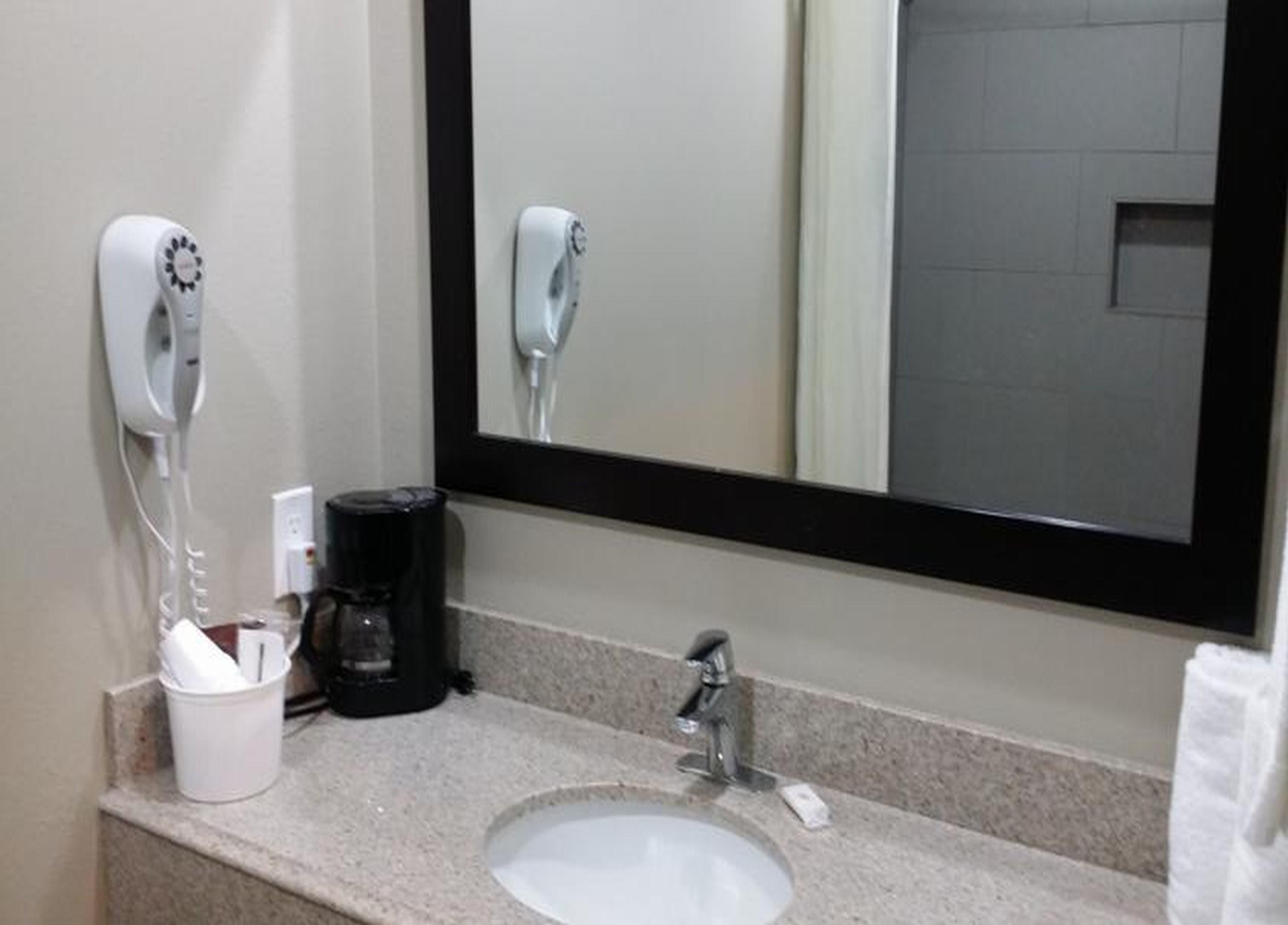 Super 8 San Diego Imperial Beach - photo 11