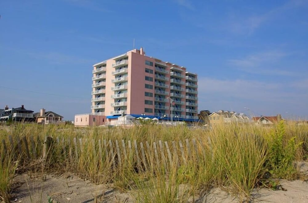 Port O Call Hotel - photo 55