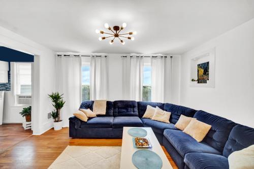 Logan Square Coach House — 4-Star Luxury Hotel in Chicago, United States