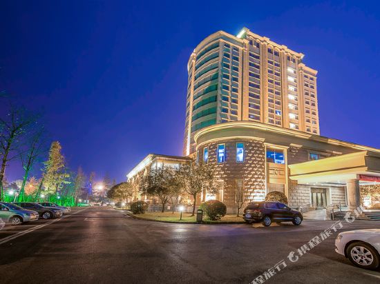 Dujiangyan Guoyan Hotel — 4-Star Luxury Hotel in Chengdu, People's Republic of China