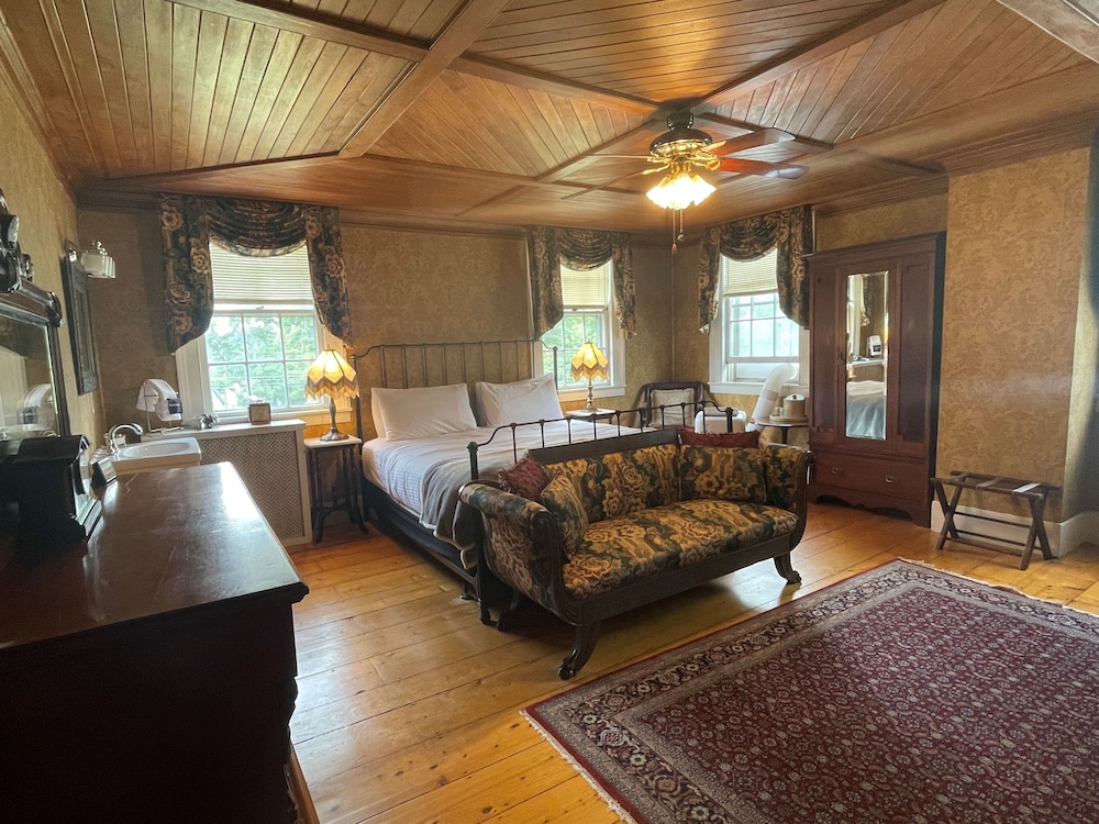 Arlington Inn - photo 26