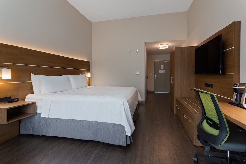 Holiday Inn Express Hotel & Suites Largo Clearwater by IHG - photo 12