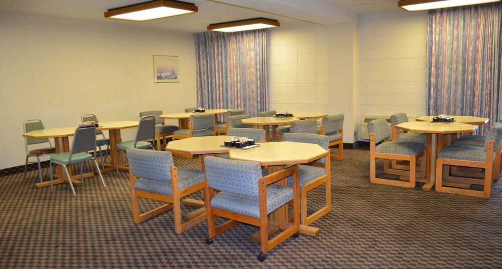 Cottonwood Suites Boise Riverside Downtown - photo 23