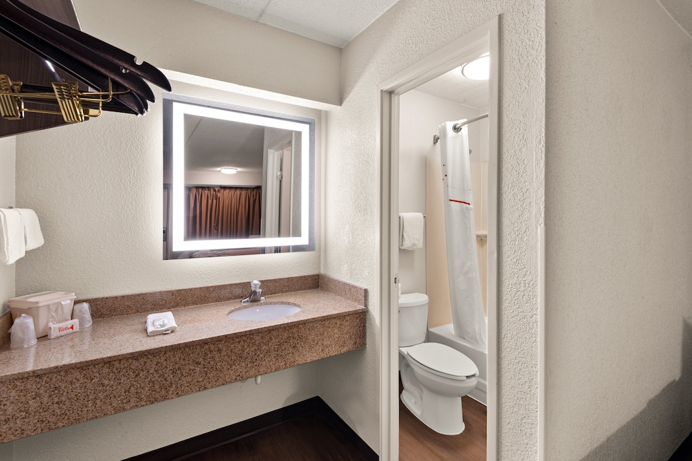 Red Roof Inn Binghamton Johnson City - photo 23