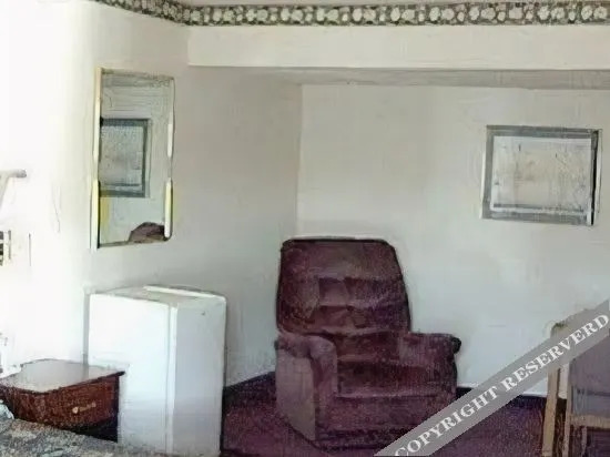 Economy Lodge and Suites Lincoln - photo 5