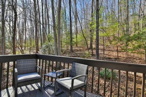 The Camby Cabin just 12 miles to downtown Asheville — 4-Star Luxury Hotel in Asheville, United States