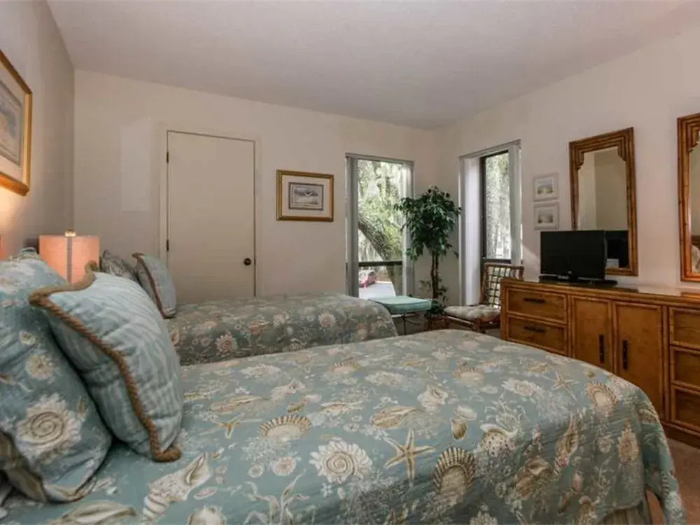 Lighthouse Tennis Villa 2413 — 4-Star Luxury Hotel in Hilton Head Island, United States