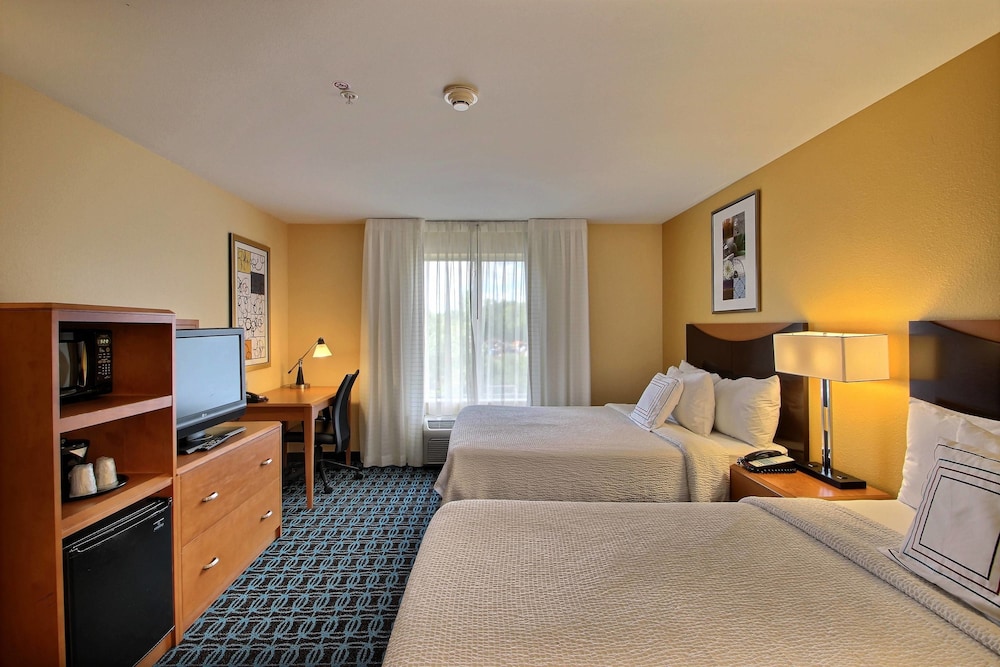 Fairfield Inn & Suites by Marriott Milwaukee Airport - photo 38