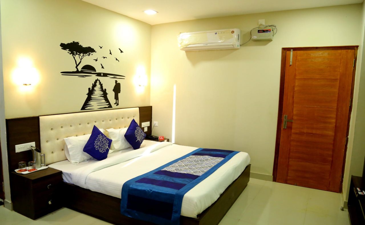 OYO 3858 GTB Starlite kurali in Kharar, India