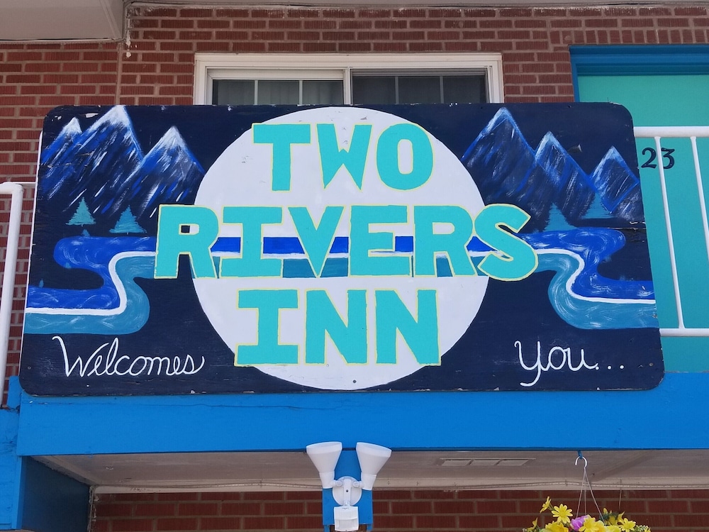 Two Rivers Inn - photo 31