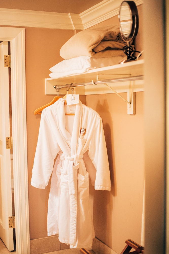 The Remington Suite Hotel and Spa - photo 19