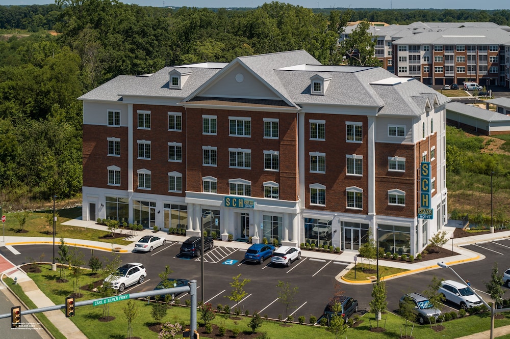 Silver Collection Hotel - carbon neutral hotel in Fredericksburg