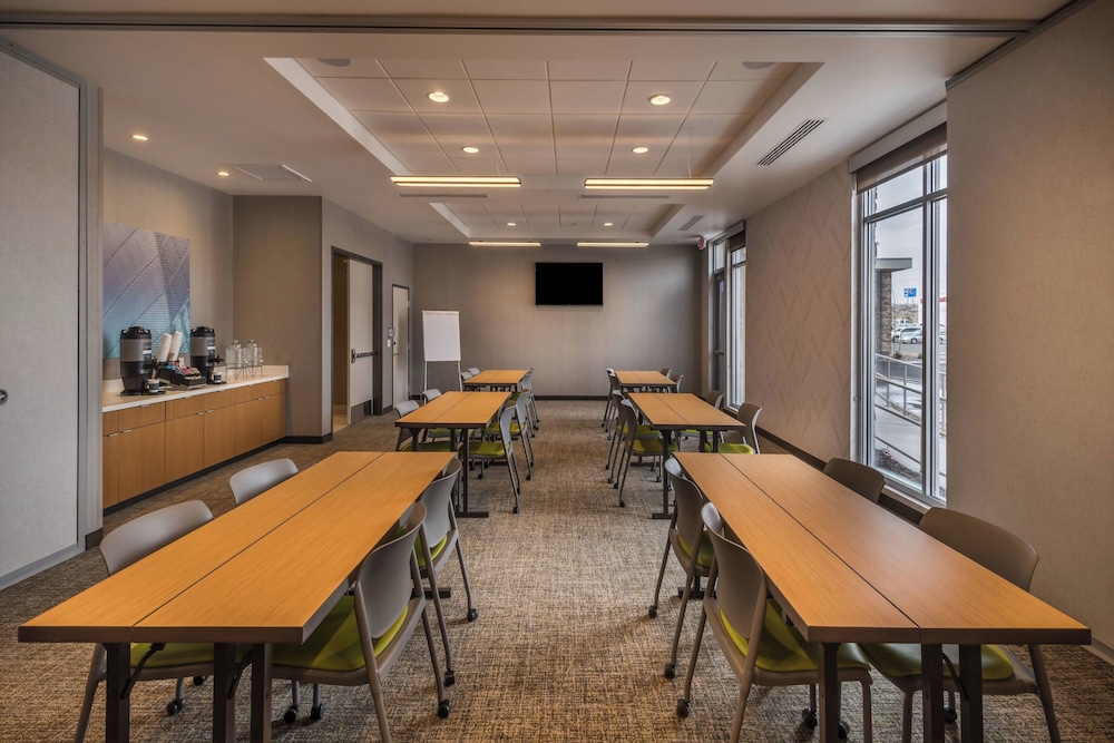 SpringHill Suites by Marriott Reno - photo 18