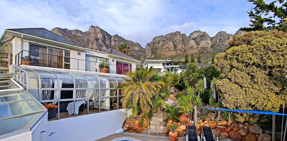 Villa Surprise — 4-Star Luxury Hotel in Cape Town, South Africa