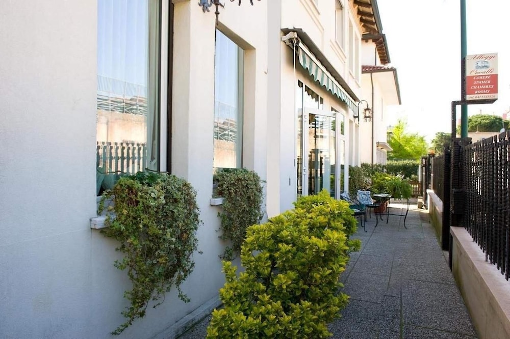 Locanda Cavalli — 4-Star Luxury Hotel in Mestre, Italy