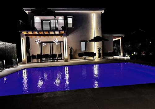Alba Gold Luxury Suite & Villa — 4-Star Luxury Hotel in Cefalu, Italy