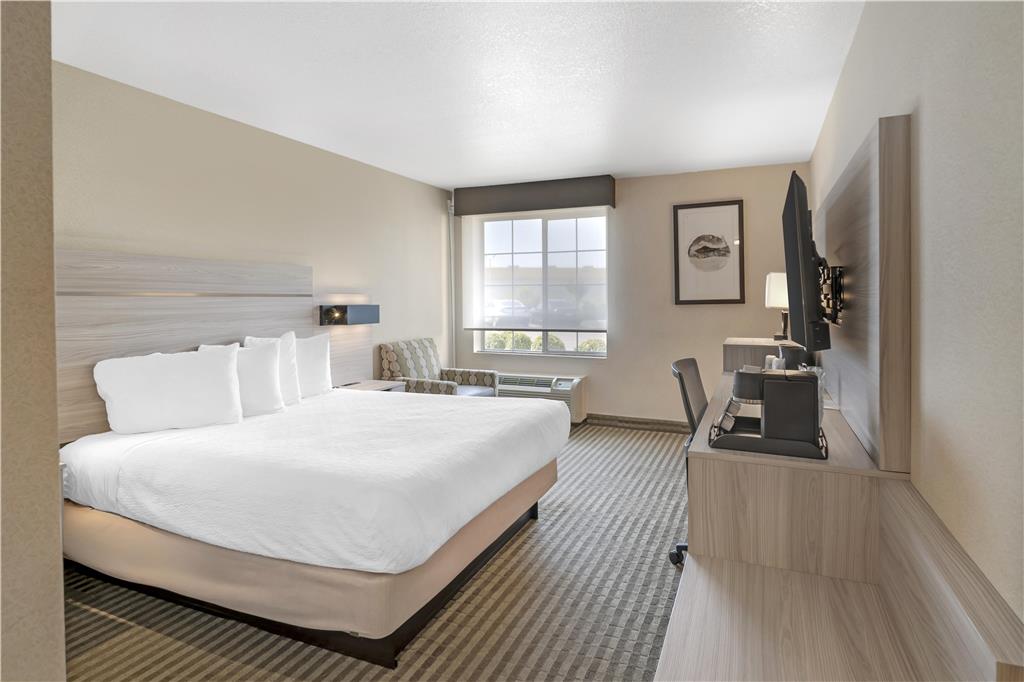 Best Western Plus Twin View Inn & Suites - photo 25