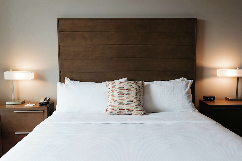 Revel Hotel Des Moines Urbandale Tapestry Collection by Hilton - photo 74