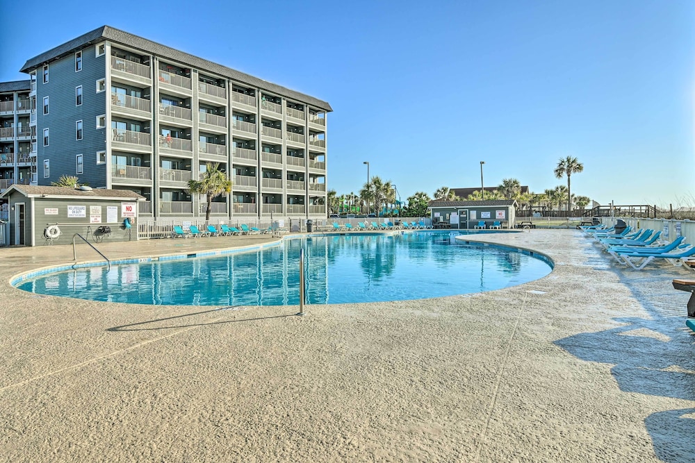 Beachfront Condo w Pool at Myrtle Beach Resort - photo 3