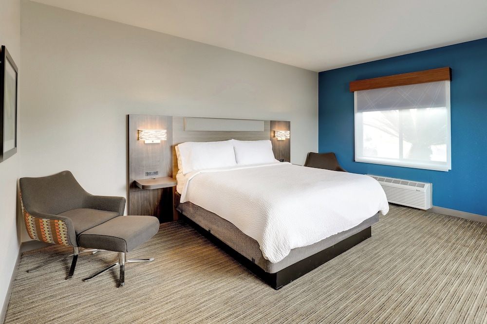Holiday Inn Express Hotel & Suites Hinesville East Fort Stewart - photo 74
