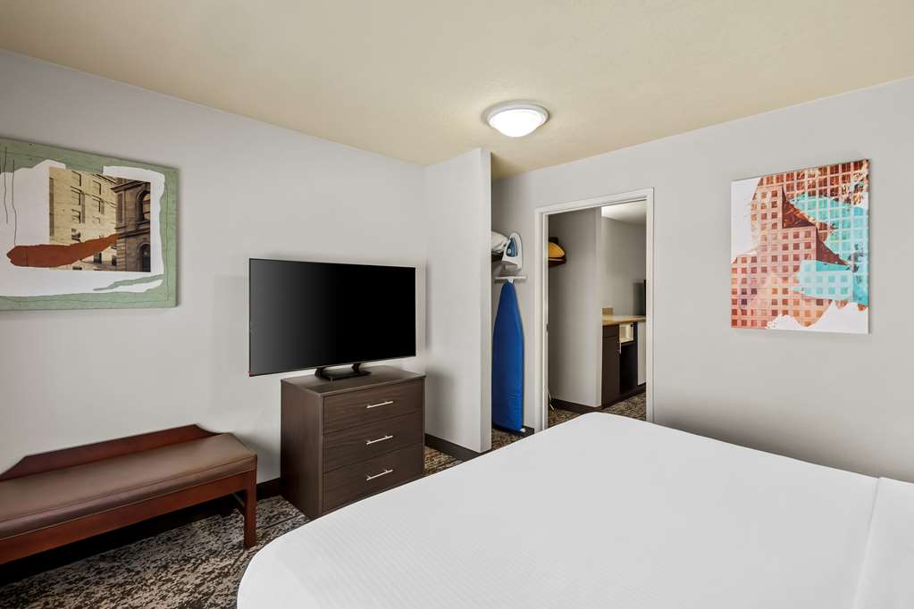 Best Western Fort Wayne Inn & Suites North - photo 25
