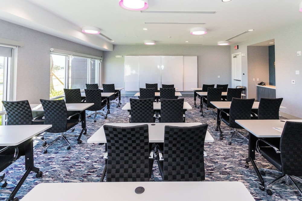TownePlace Suites by Marriott Port St. Lucie I 95 - photo 42