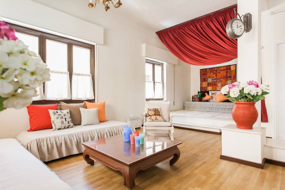 Nephiria's Art House Under the Acropolis — 4-Star Luxury Hotel in Athens, Greece