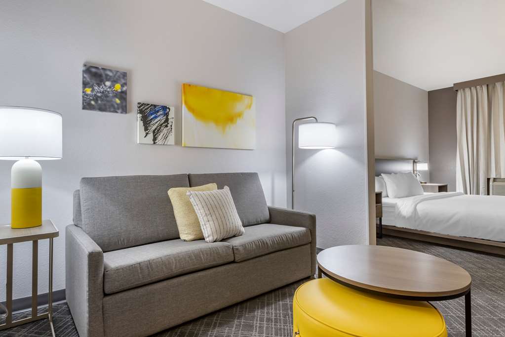 Comfort Suites Natchitoches - photo 9