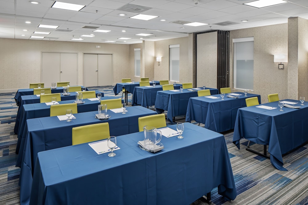 Holiday Inn Express Atlanta Airport College Park by IHG - photo 24