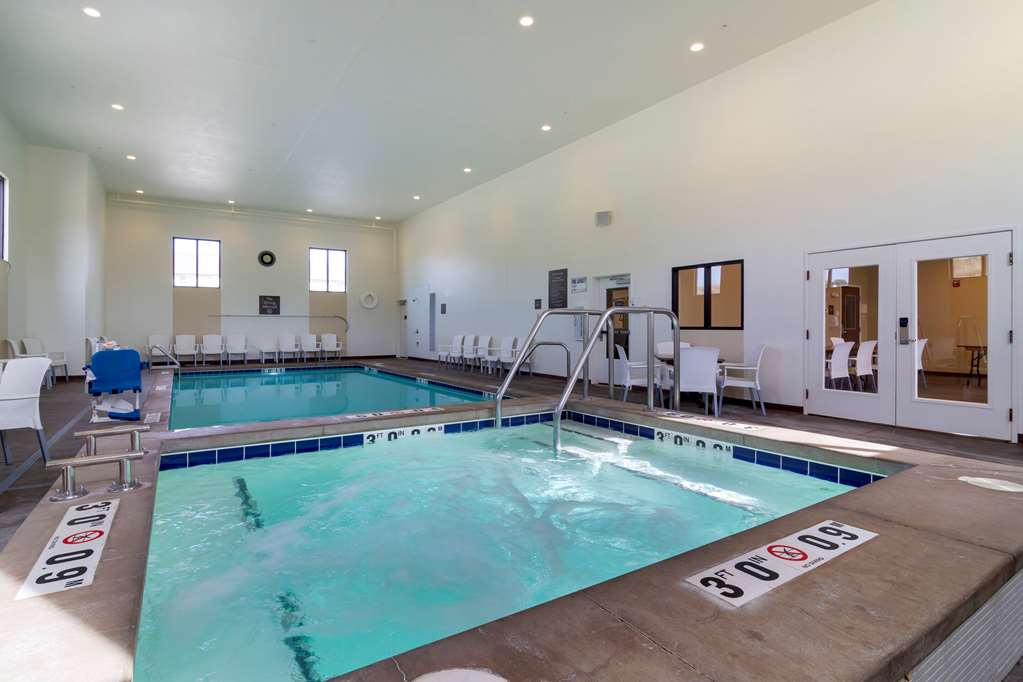 Comfort Inn & Suites Mandan Bismarck - photo 28
