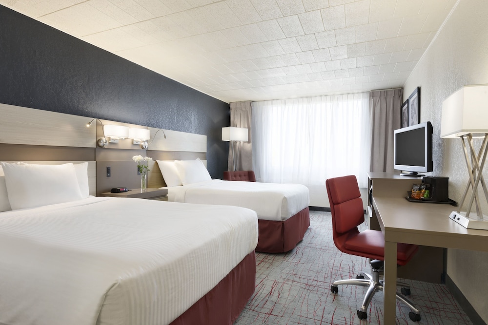 Ramada by Wyndham Beaver Falls - photo 3